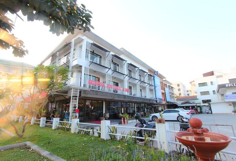 Отель Sripoom Boutique House