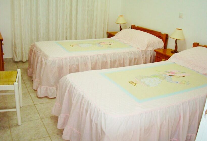 هتل Blue White Apartments