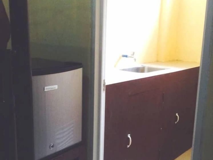 בית מלון כפרי Garces Budget Apartelle