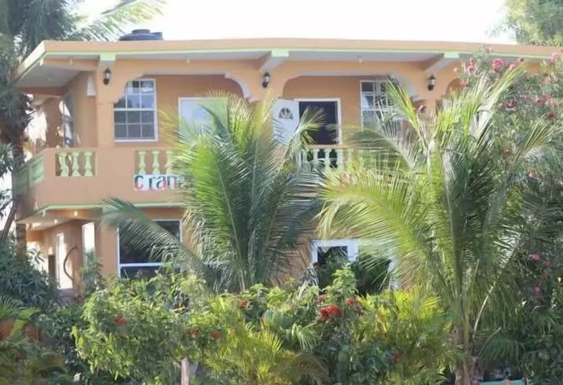 هتل La Cayenna Hôtel Et Restaurant