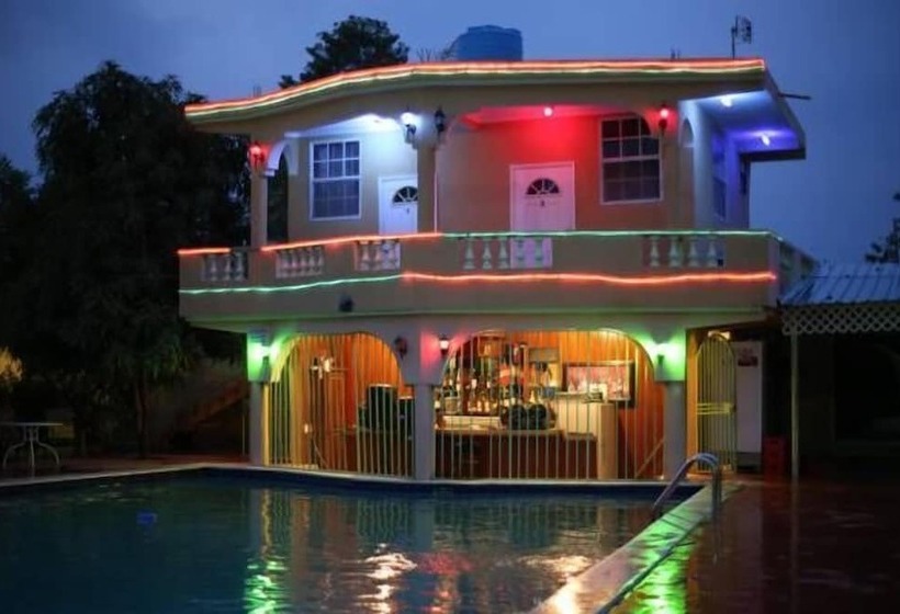 هتل La Cayenna Hôtel Et Restaurant