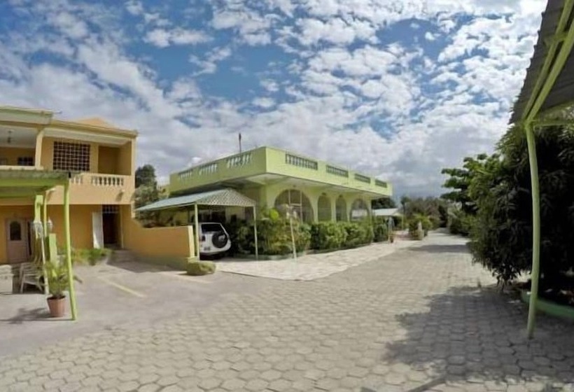 هتل La Cayenna Hôtel Et Restaurant