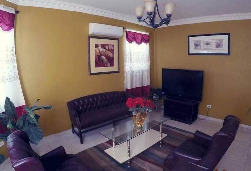 هتل La Cayenna Hôtel Et Restaurant