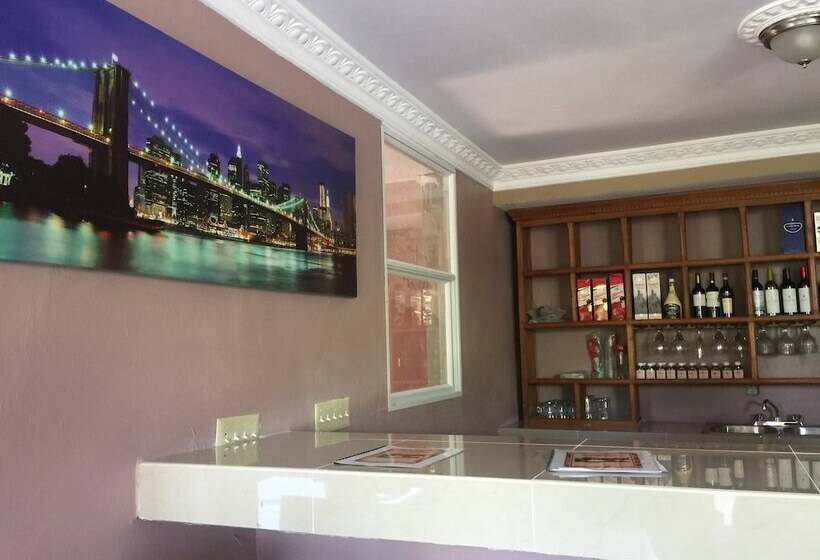 هتل La Cayenna Hôtel Et Restaurant