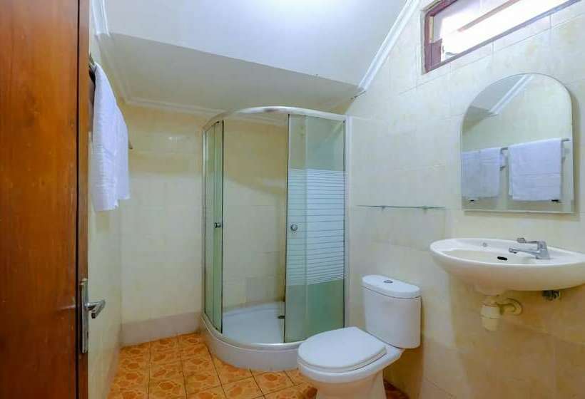 호텔 Mandiri Senggigi Homestay