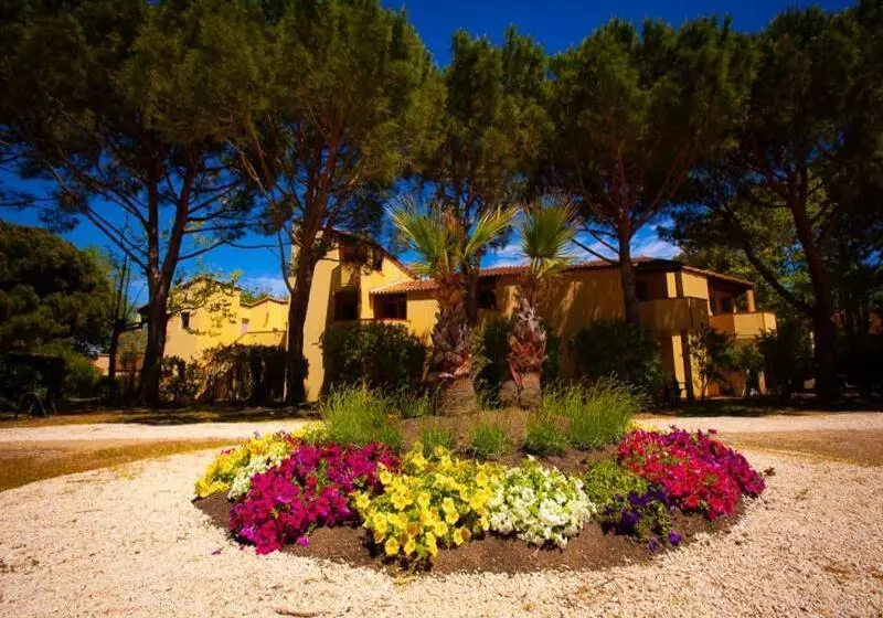 Hotelli Marina Hôtel Club