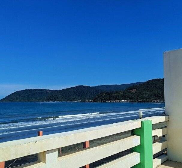 בית מלון כפרי Pacific Waves Inn