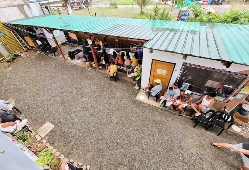 בית מלון כפרי Pacific Waves Inn