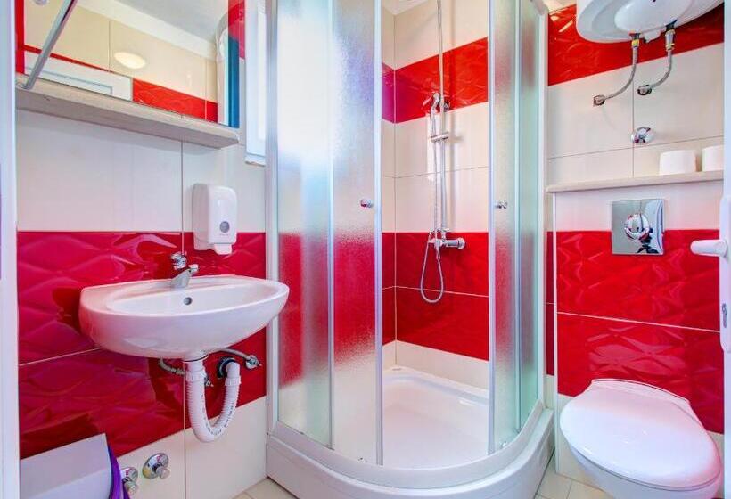 هتل Pansion Glory