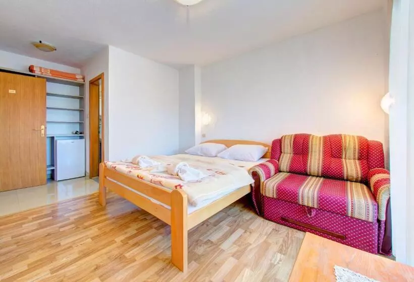 هتل Pansion Glory