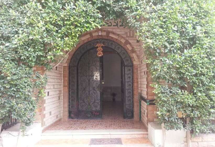 هتل Royal Apartments Luxor