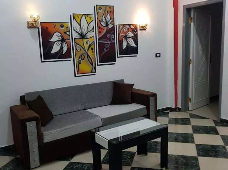 هتل Royal Apartments Luxor