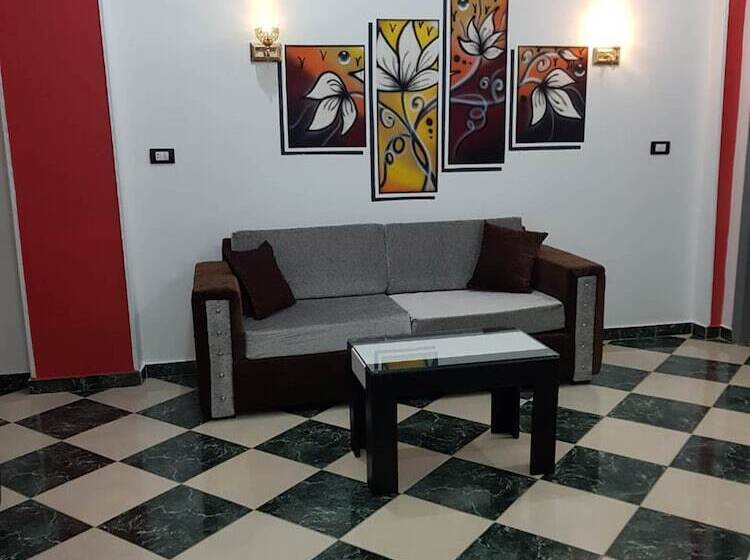 هتل Royal Apartments Luxor