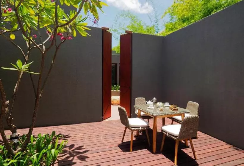 هتل The Bale Phnom Penh By Lifestyleretreats