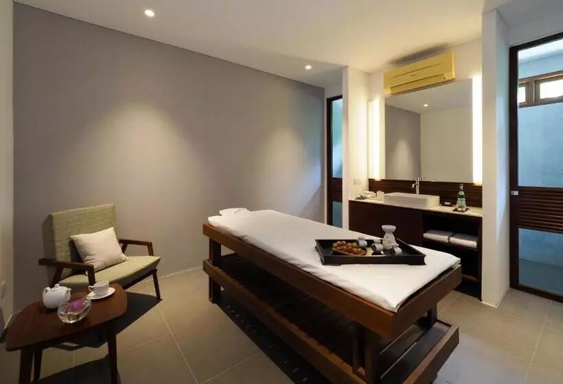 هتل The Bale Phnom Penh By Lifestyleretreats