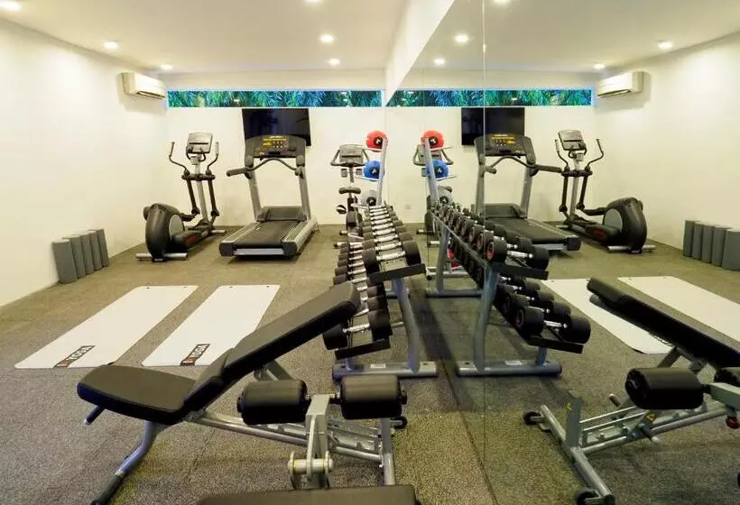 هتل The Bale Phnom Penh By Lifestyleretreats