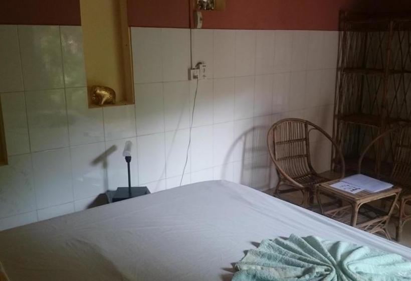 فندق The Boat House