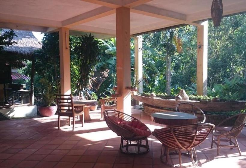 فندق The Boat House