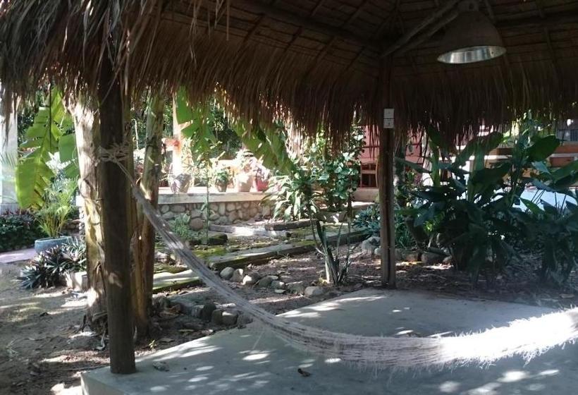 فندق The Boat House