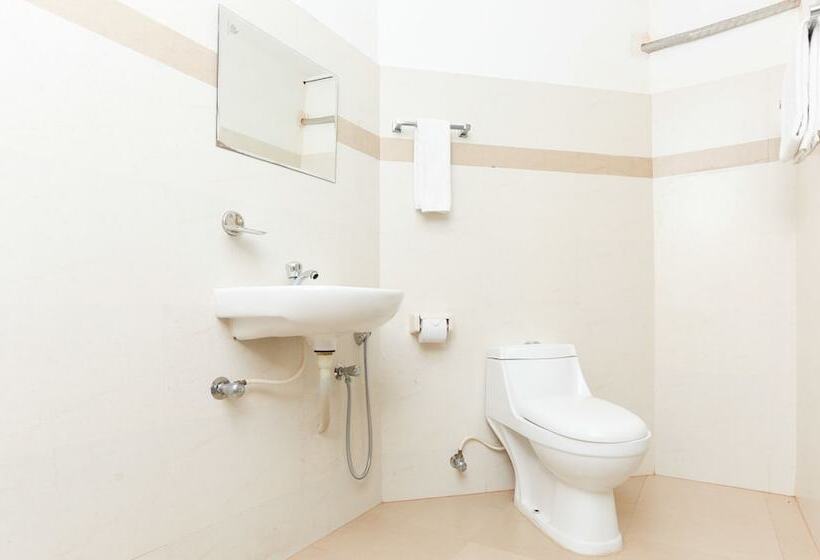 ホテル Treebo Hill Gardens