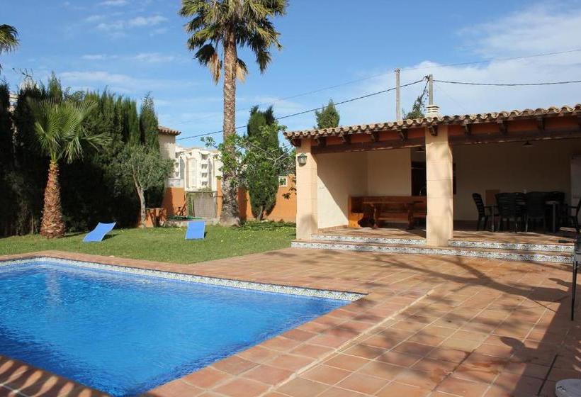 هتل Villa Almendros