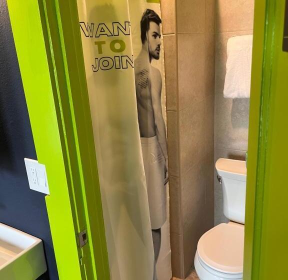 Mari Jean Hotel   All Adults Welcome