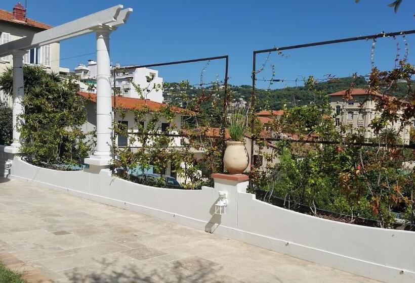 호텔 B&b Villa Blanche