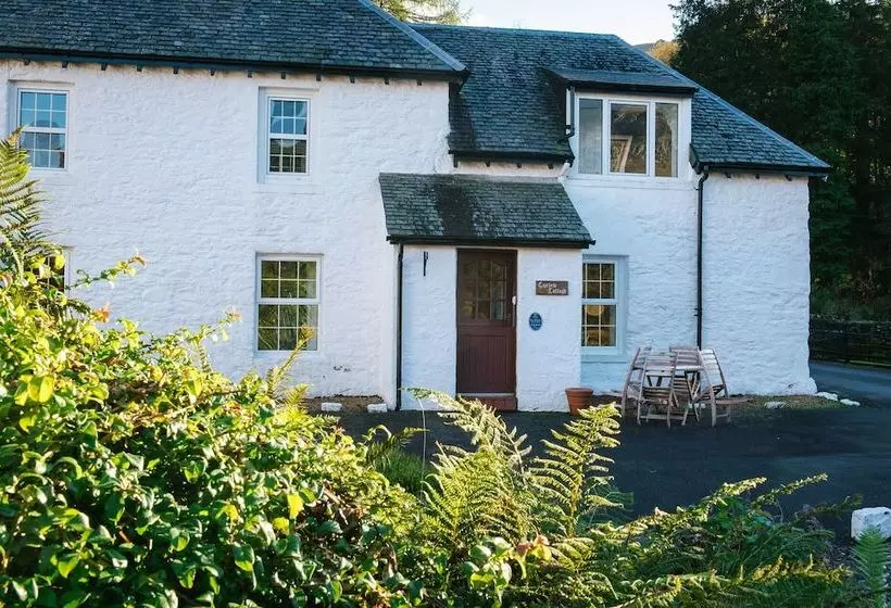 ホテル Curlew Cottage