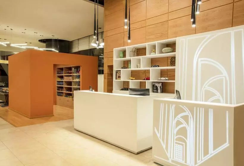 Hotelli Fiesta Inn Express Queretaro Constituyentes