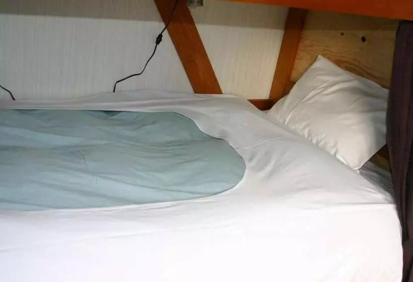 Hotelli Guest House M104 Kagoshima