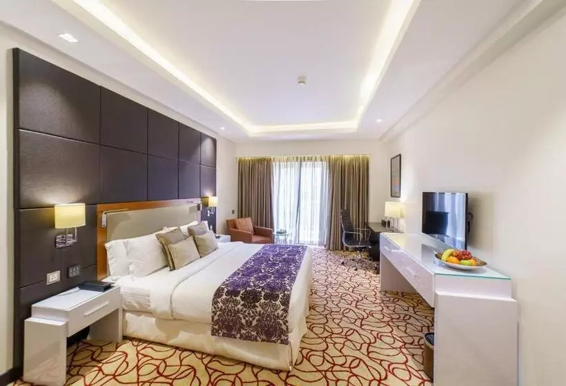 هتل Radisson Muscat Panorama