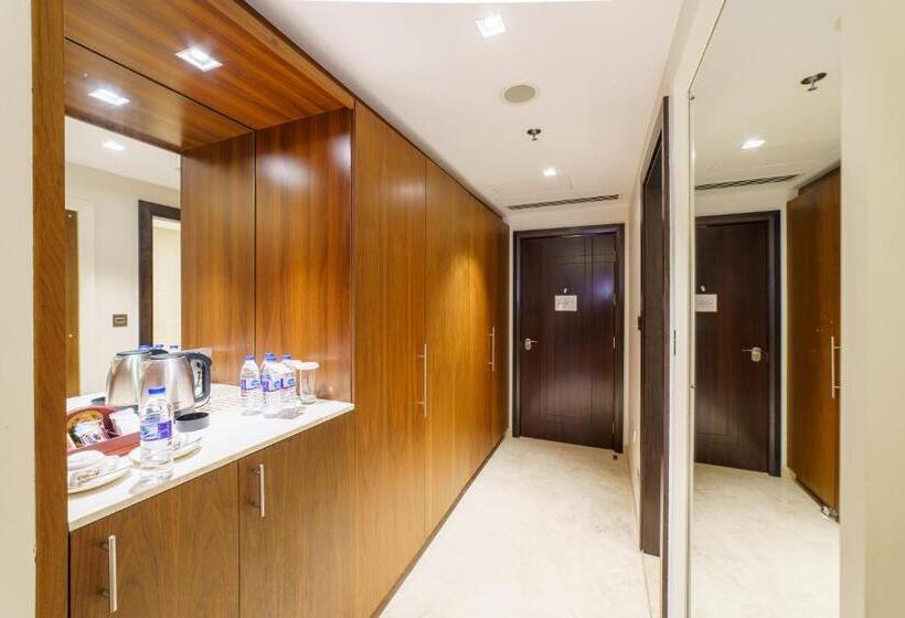 هتل Radisson Muscat Panorama