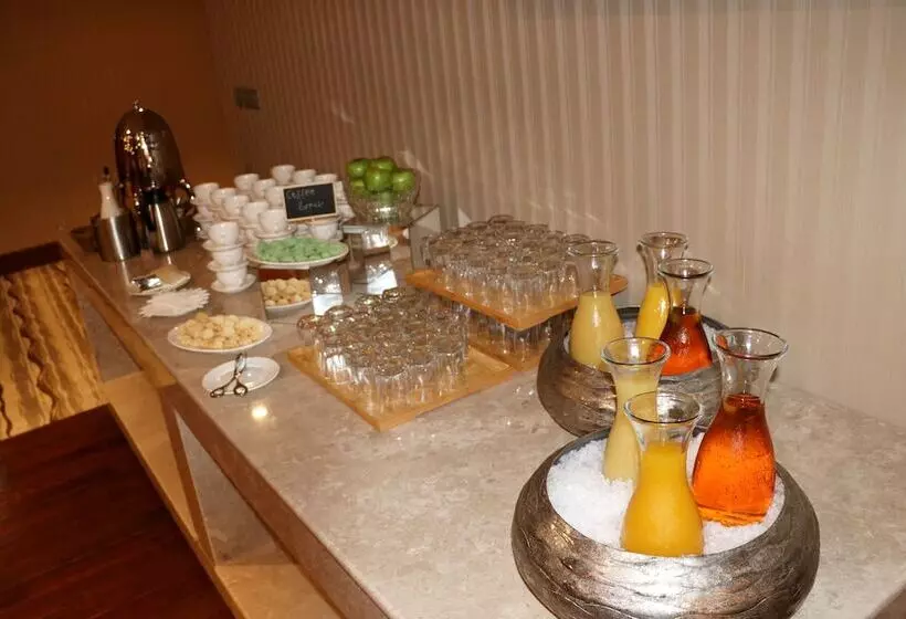 هتل Radisson Muscat Panorama