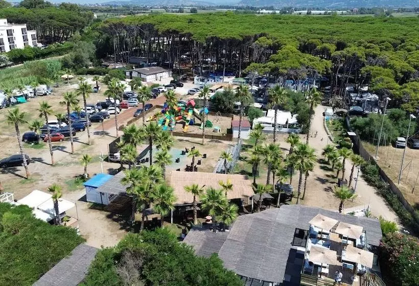 Hotelli Camping Village Mare Pineta