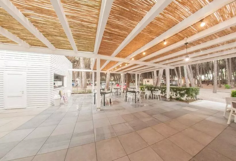 Hotelli Camping Village Mare Pineta