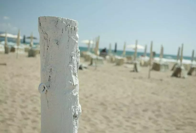 Hotelli Camping Village Mare Pineta