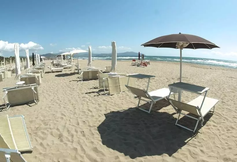 Hotelli Camping Village Mare Pineta