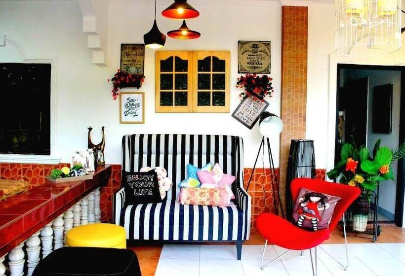 בית מלון כפרי Panglao Island Inn   Hostel