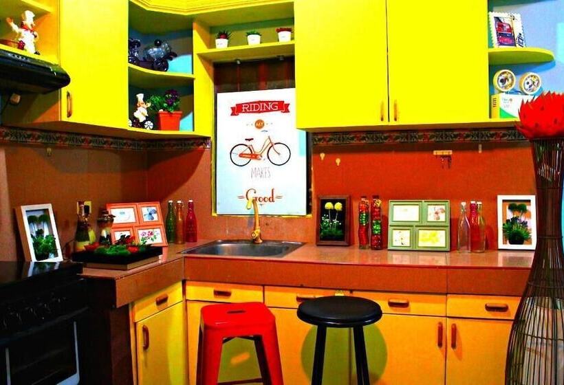 בית מלון כפרי Panglao Island Inn   Hostel