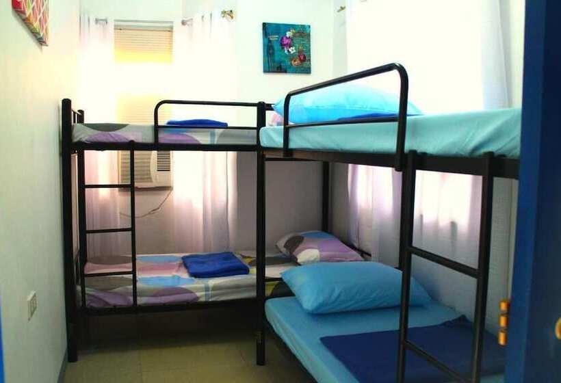 בית מלון כפרי Panglao Island Inn   Hostel