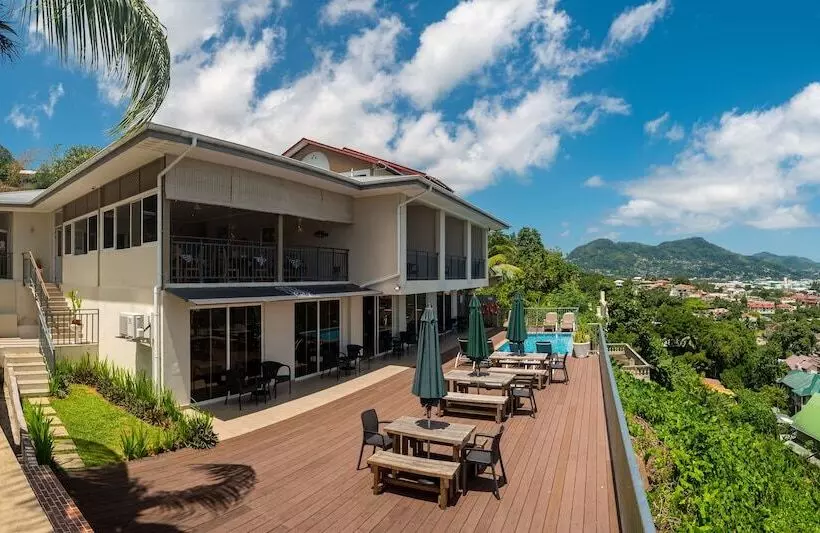 هتل The Ridge Residence