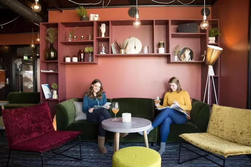 Svalbard Hotell   The Vault