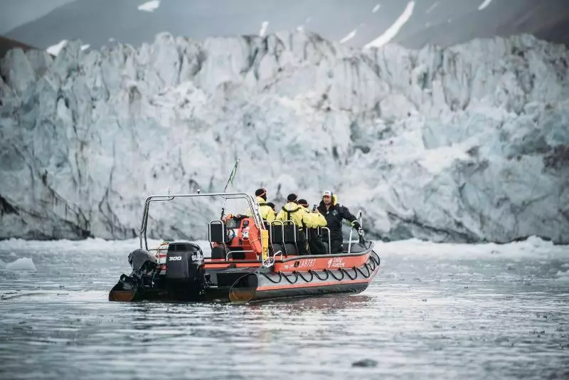 Svalbard Hotell   The Vault