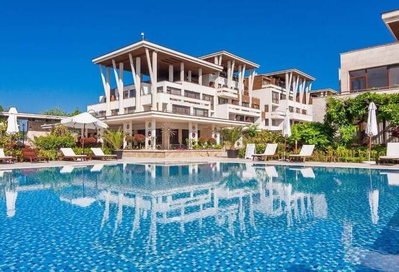 هتل Apolonia Resort