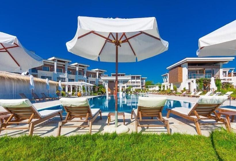 هتل Apolonia Resort