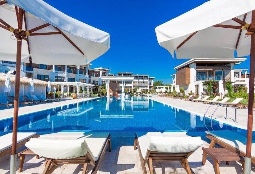 هتل Apolonia Resort