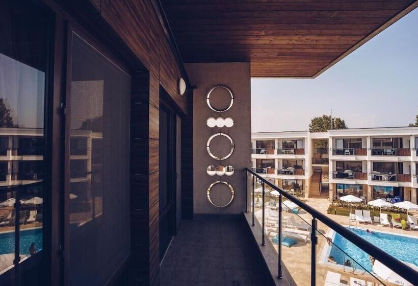 هتل Apolonia Resort