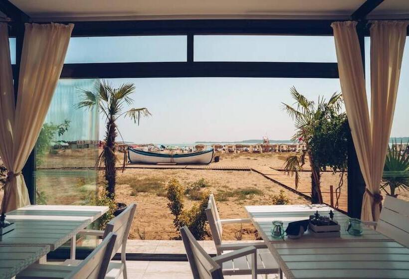 هتل Apolonia Resort