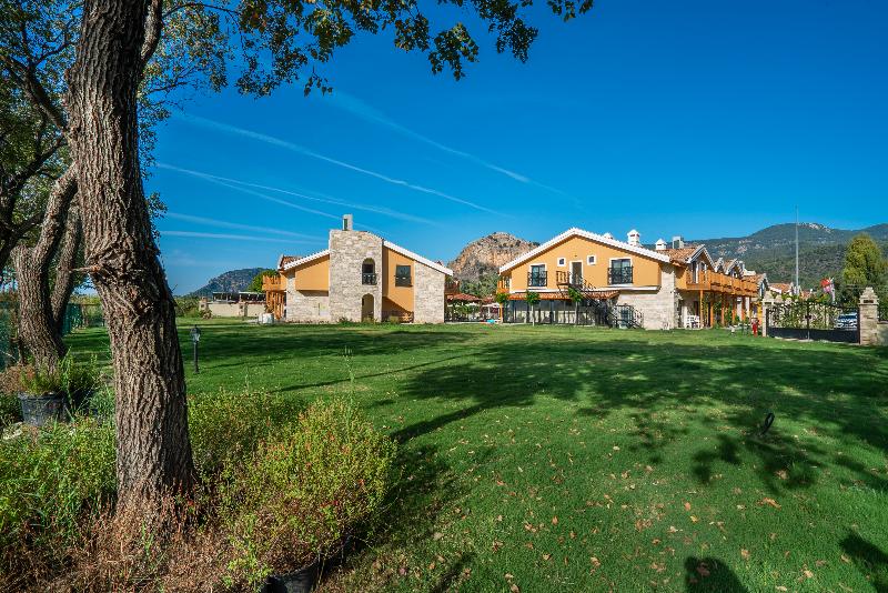 ホテル Dalyan Live Spa