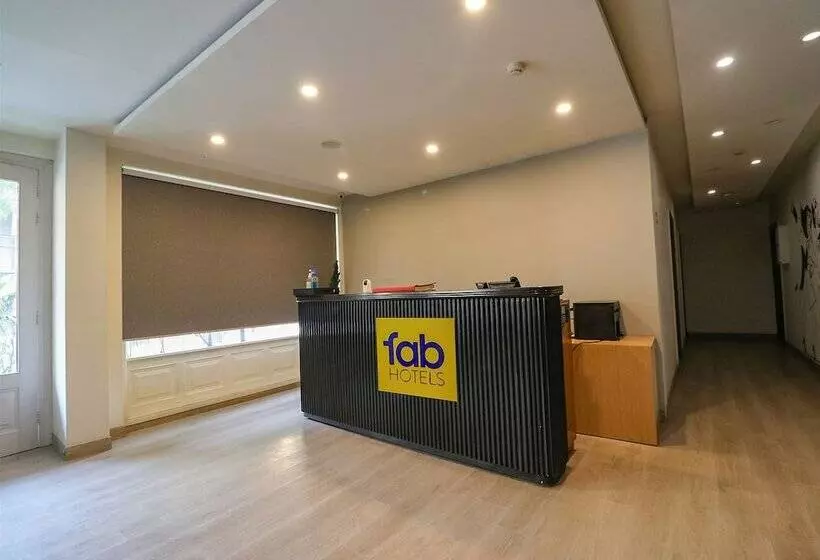 Fabhotel Lord Inn